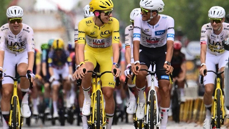 Isaac del Toro: ¿Con qué bicicleta hizo historia en el Tour de Francia 2026?