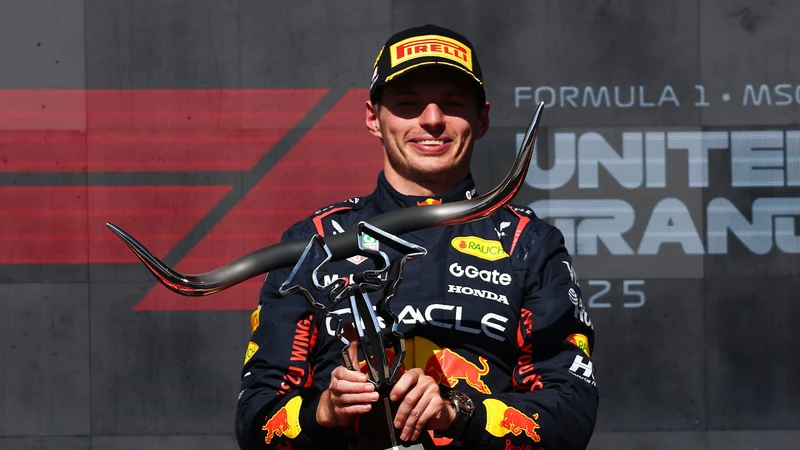 F1 2025: Verstappen gana barre en Austin y va por la corona