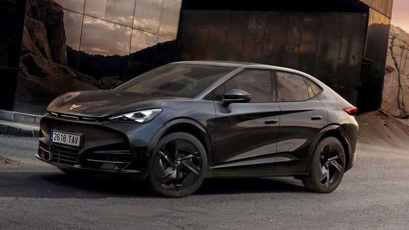 Cupra reinterpreta al Tavascan con la Black Edition