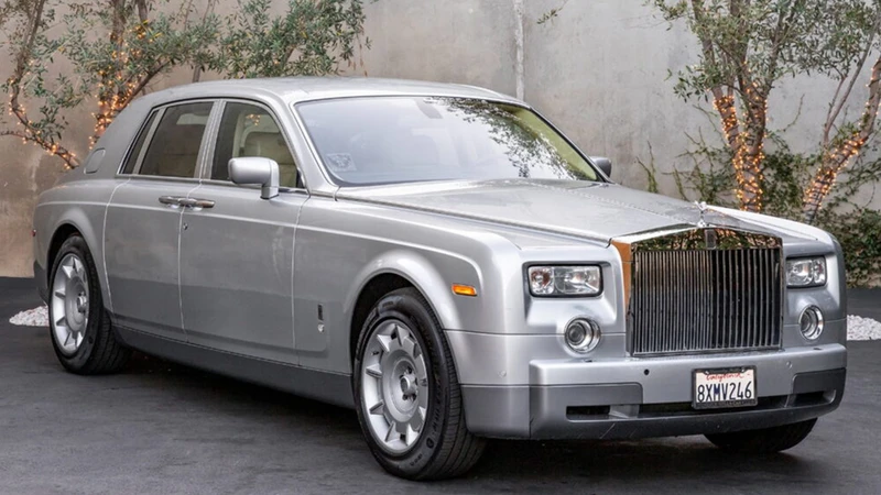 El servicio de este Rolls-Royce usado es más costoso que el auto