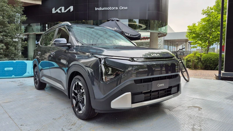 Kia Carens FL 2026 en Chile: para familias numerosas que buscan practicidad y sensatez