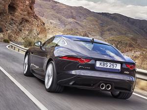 Jaguar presenta un F-Type con tracción integral