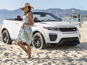 La hermosa Naomie Harris y el Range Rover Evoque Convertible