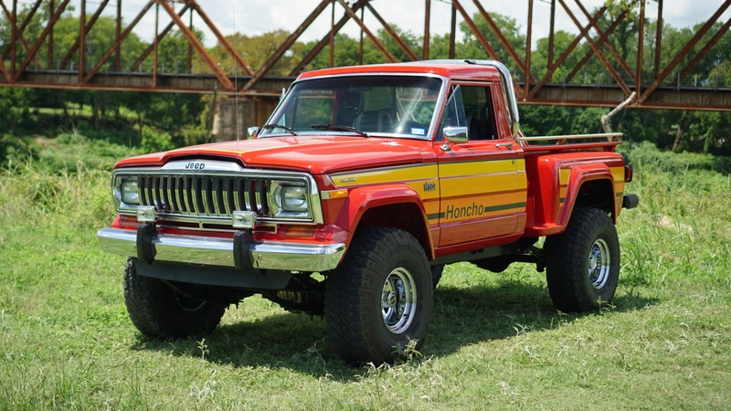 Una Jeep Gladiator de los años 80 vuelve a deslumbrar