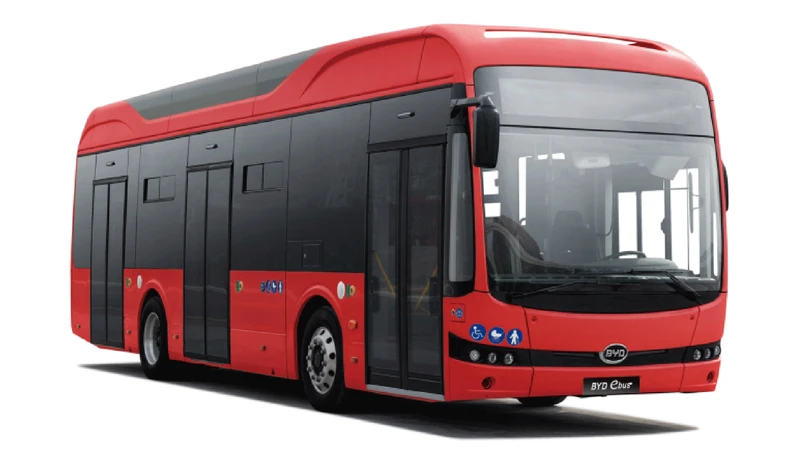 BYD quiere sustituir los autobuses rojos londinenses por sus eléctricos con 644 km de autonomía