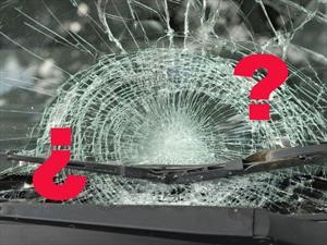 ¿Qué es lo que debes hacer si se rompe el parabrisas con el auto en movimiento?