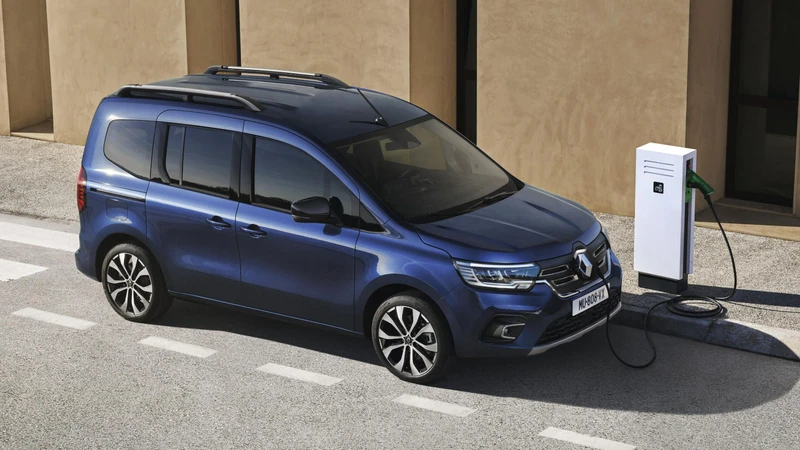 Renault Kangoo Combi E-Tech: los pasajeros también van sin emisiones