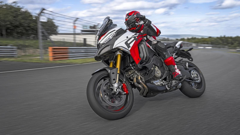 Ducati Multistrada V4 RS, altas emociones en pista y carretera
