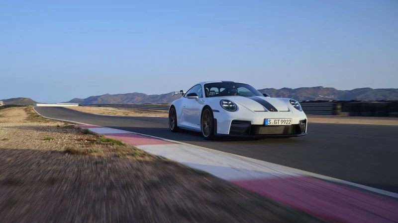 El Porsche 911 GT3 está de vuelta y en plena forma