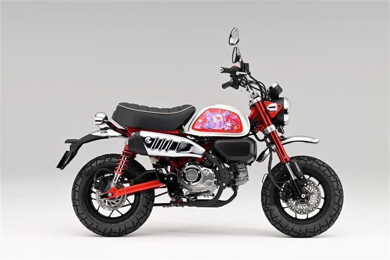 Honda Monkey 2026 puede personalizarse con accesorios originales inspirados en Kuromi