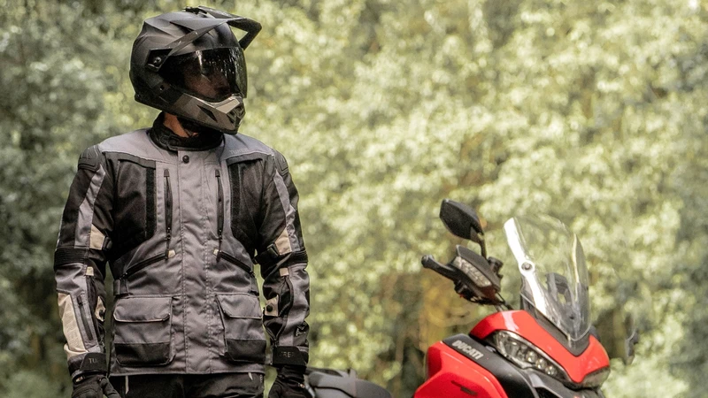 Turer aspira duplicar este año sus ventas de prendas para motociclistas