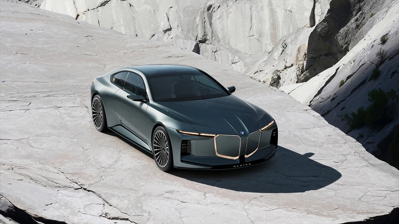 Pebble Beach: BMW revela sus nuevos conceptuales y celebra los 40 años del M3