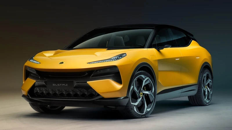 Lotus pasó de vender 576 autos en 2022 a más de 17.000 en la mitad de 2023