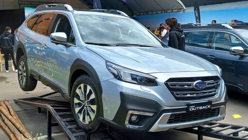 Una renovada Subaru Outback se presenta en Colombia