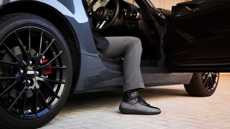 Mazda presenta el calzado ideal para manejar