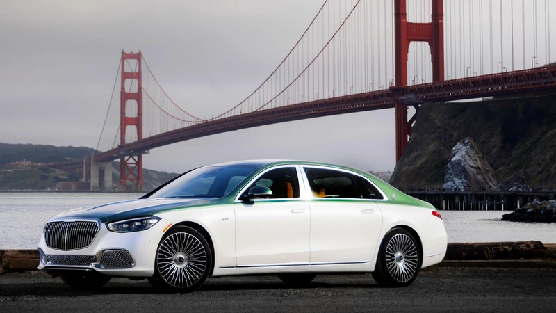 Mercedes-Maybach presenta un lujoso sedán inspirado en Pebble Beach