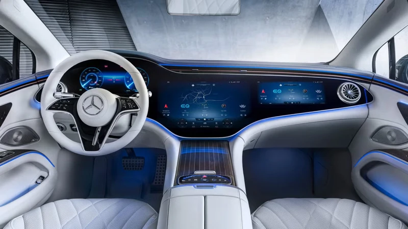Mercedes-Benz da marcha atrás: los botones regresan tras críticas a las pantallas táctiles