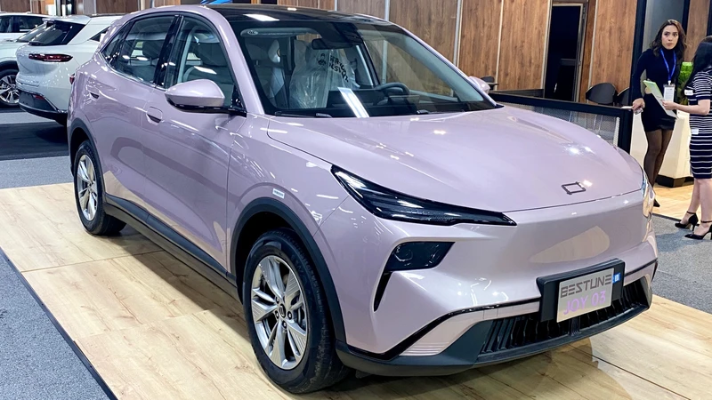 SIA 2025: Bestune JOY 03: SUV eléctrico compacto desde 105 millones de pesos en Colombia
