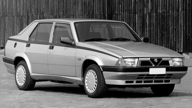 Leyendas de la Industria: el Alfa Romeo 75 cumple 40 años