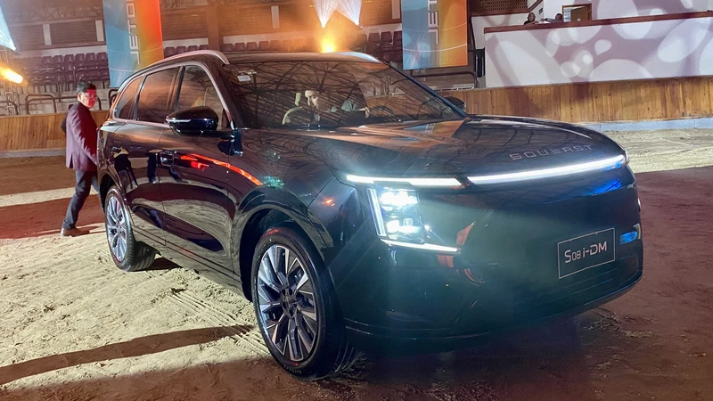 Soueast S08 i-DM llega a México, la SUV híbrida enchufable de 7 pasajeros
