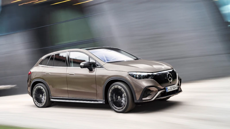 Mercedes-Benz EQE SUV 2023: Se agranda la familia eléctrica alemana