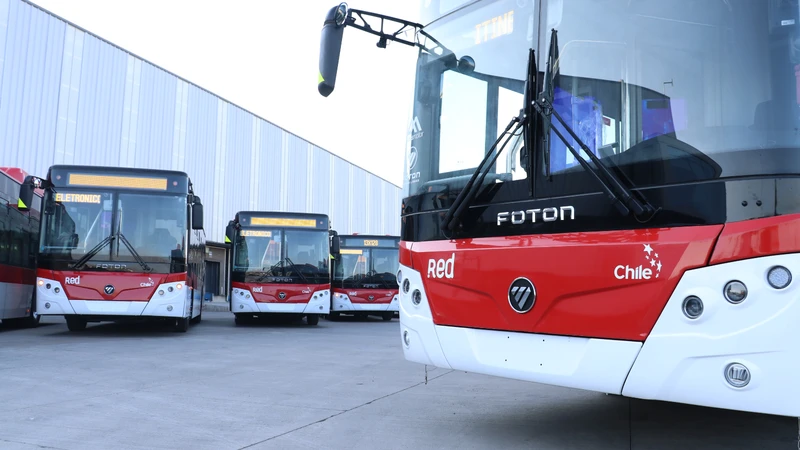 Foton introduce 70 nuevos buses eléctricos en Santiago