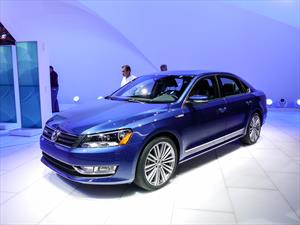 Volkswagen Passat BlueMotion Concept se presenta