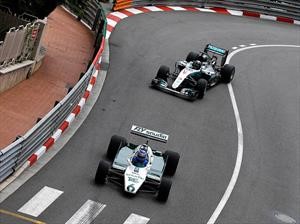 Nico y Keke Rosberg compiten en Mónaco con sus monoplazas de campeonato