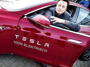 Tesla invierte más en reparaciones que General Motors o Ford
