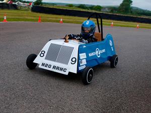 Rolls-Royce desarrolla un auto de carreras eléctrico que parece un juguete