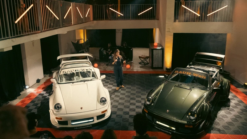 Akira Nakai transforma dos Porsche 911 en exclusivas creaciones RWB