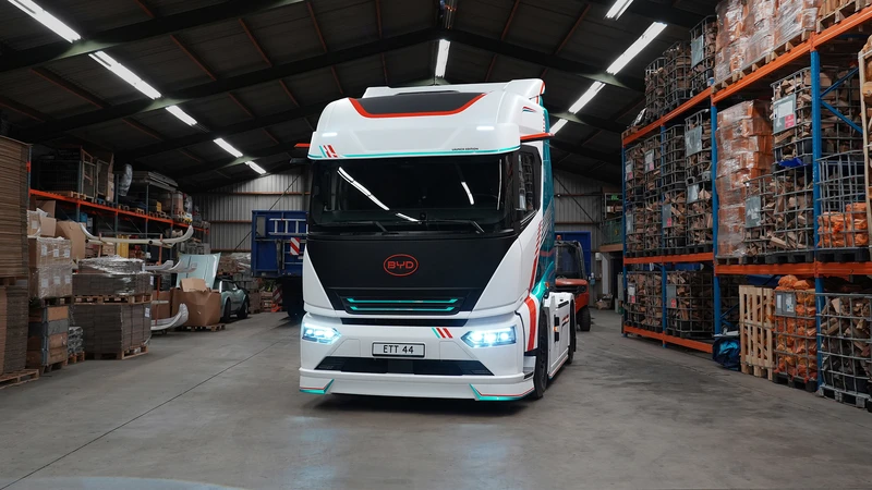 Salón de Hanover 2026: BYD ETT 44 4x2, un tractocamión con casi 600 kms. de autonomía