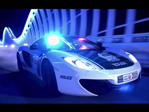 La policía de Dubái presume sus súper patrullas