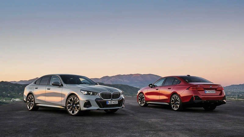 BMW i5 y Serie 5 2024, llegan a la electromovilidad con mucho dinamismo e innovaciones tecnológicas