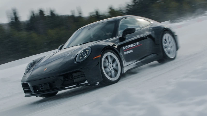 Porsche Ice Experience Canada 2025, aprendiendo a manejar y driftear en nieve