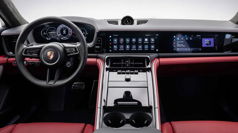 Porsche Panamera estrenará nuevo diseño de interior enfocado al conductor
