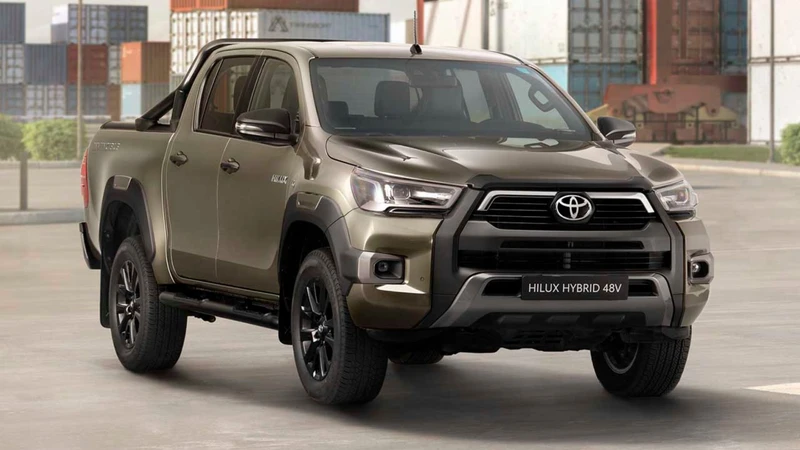 Toyota Hilux híbrida ya puso un pie en Europa y tal vez ponga otro en Sudamérica