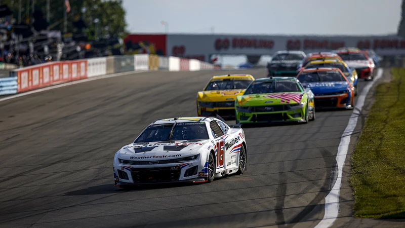 La NASCAR Cup calienta el ambiente en México