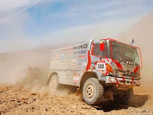 Hino listo para el Dakar 2015