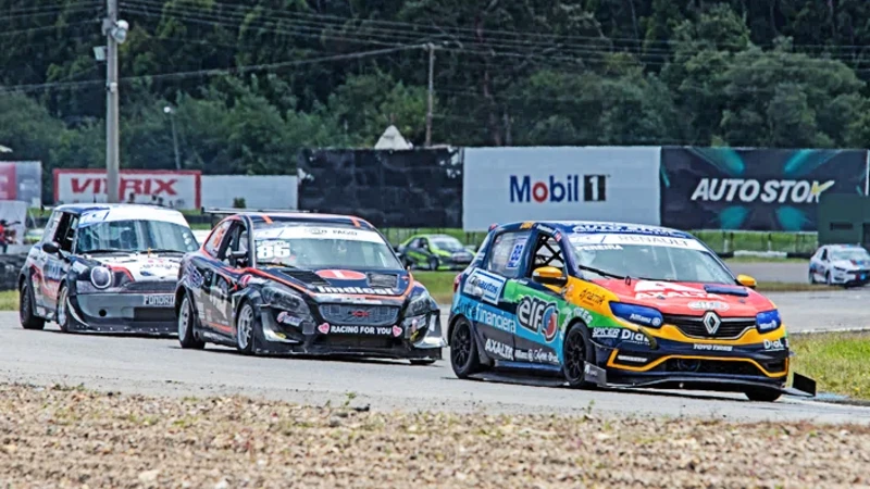 Camilo Forero campeón del Chase del TC 2000