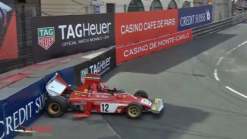 Charles Leclerc rompe el Ferrari 312 B3 de Niki Lauda