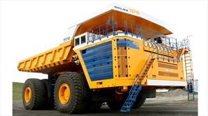 Cuánto mide y pesa, y qué capacidades tiene el camión más grande y poderoso del mundo