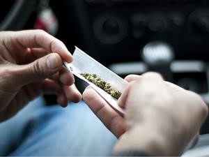Estudios vinculan el uso legalizado de la marihuana con el aumento de accidentes automovilísticos 