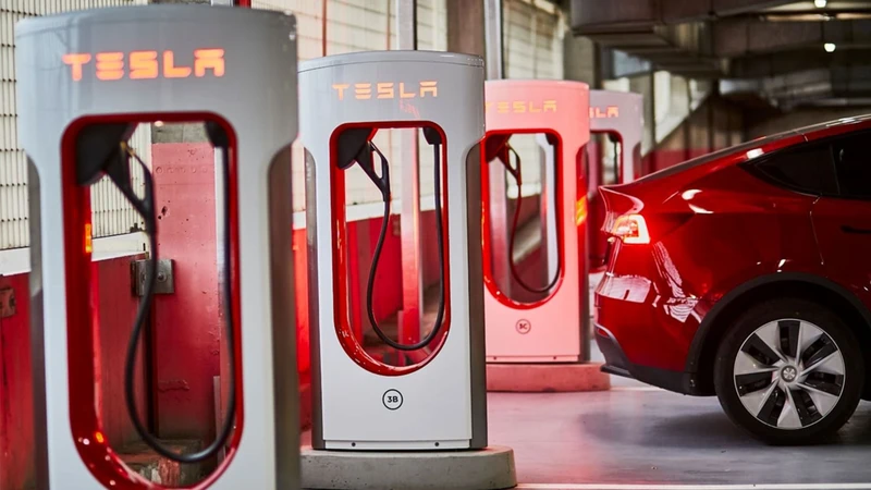 Porsche y Audi se integran a la red de cargadores Tesla en México