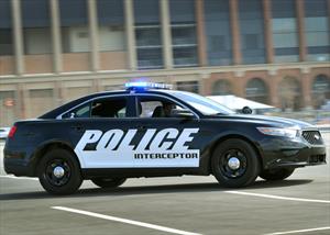 Ford Police Interceptor es el patrullero que acelera más rápido