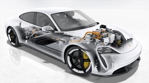 ¿Por qué fue necesario desarrollar un sistema eléctrico de 800 volts en el Porsche Taycan 2020?