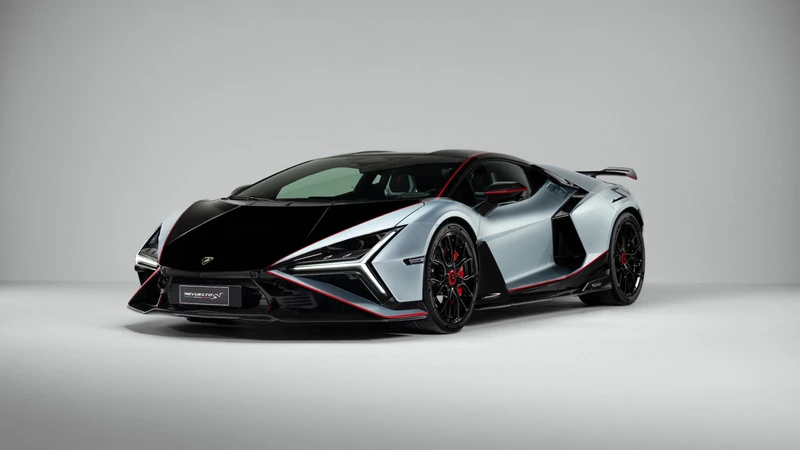 Lamborghini Revuelto SV estrena llantas Bridgestone