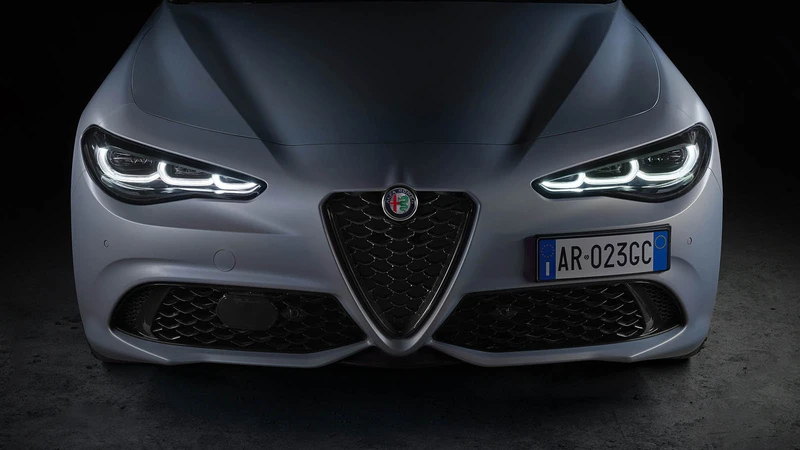Alfa Romeo Giulia y Stelvio 2023, se actualizan con un diseño basado en el Tonale