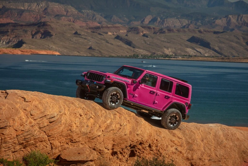 Jeep Gladiator se pinta de rosa con nuevo color Tuscadero Pink