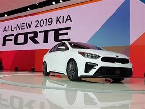 KIA Cerato 2019 desafío coreano en Detroit